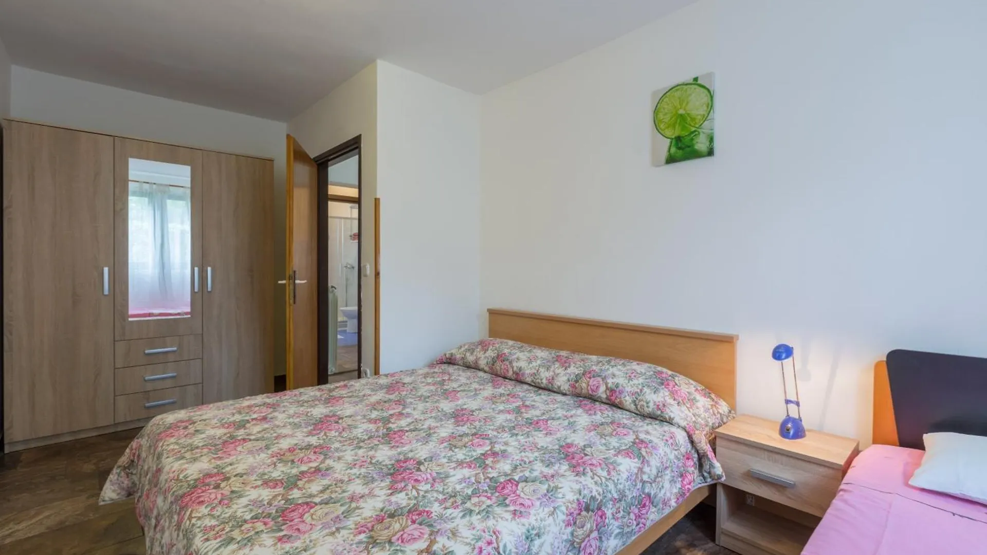 Apartments By The Sea Sveti Ivan, Umag - 7002 0*,  Croacia