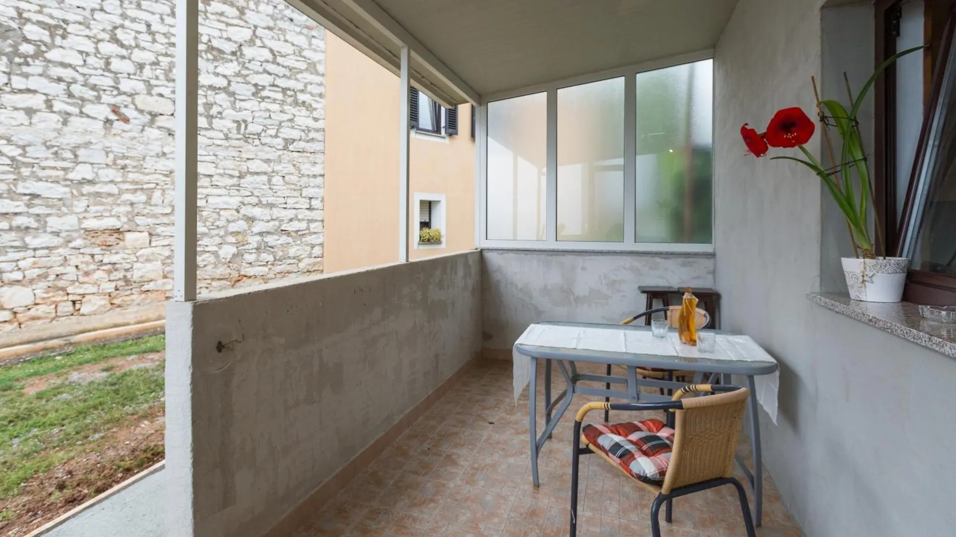 Apartments By The Sea Sveti Ivan, Umag - 7002 0*,  Croacia